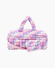 Load image into Gallery viewer, QUILTED SCRUNCHIE LARGE DUFFLE BAG
